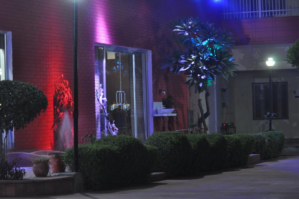 Hotel Goverdhan Tourist Complex Fatehpur Sīkri Eksteriør bilde