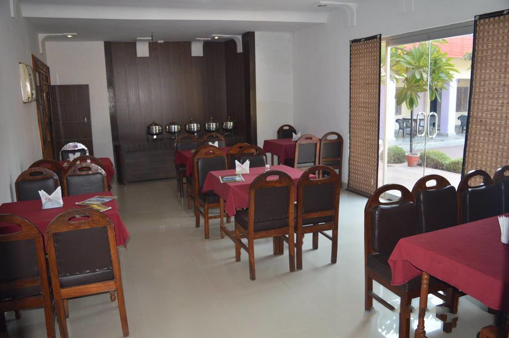 Hotel Goverdhan Tourist Complex Fatehpur Sīkri Eksteriør bilde